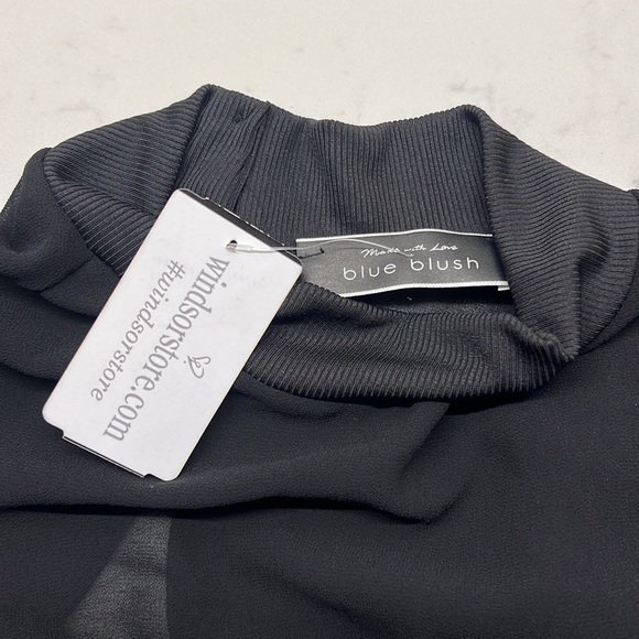 Black Sheer Balloon Sleeves crop top - Picture 4 of 4